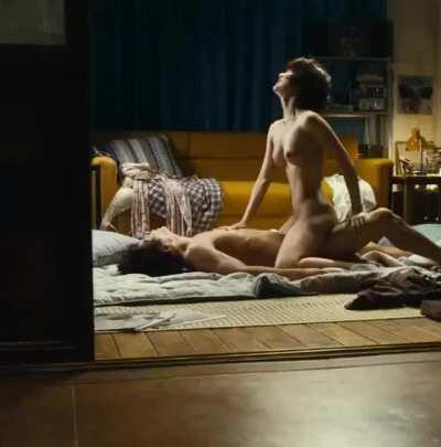 Shin So yul riding the plot in Korean film 'Whatcha Wearin'? '