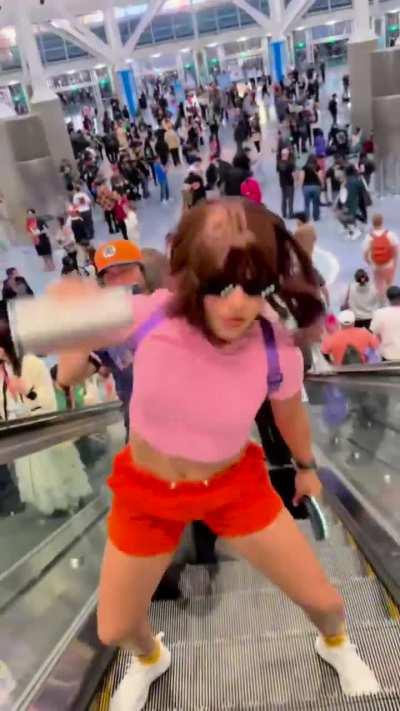 Hola, soy dor- EY M*MAGUEV-