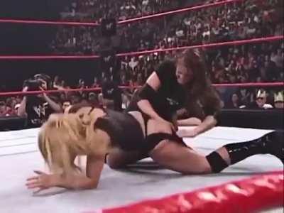 Stephanie definitely tried to leave a few 🖐 prints on That ass on purpose 😝