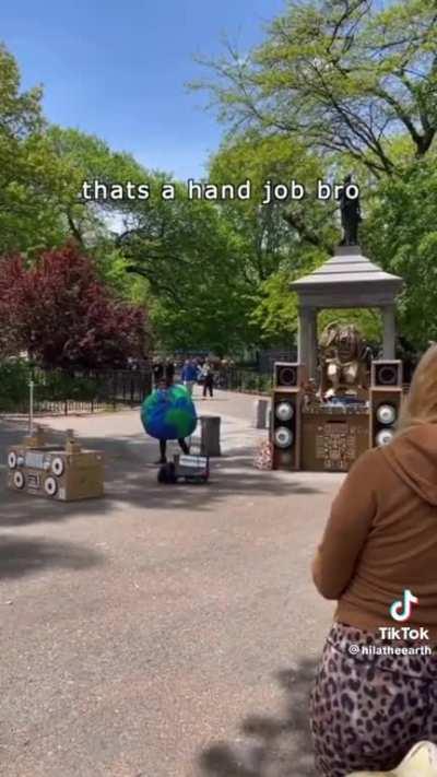 An amazing rap in honor of the Earth 🌍