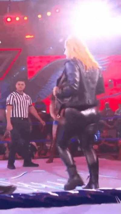 Gigi Dolin In Full Leather Outfits Thoughts?🖤✨