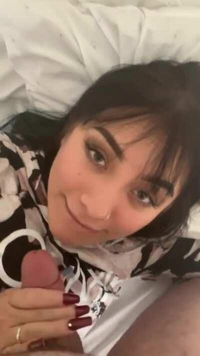 MY ONLYFANS IS FREE 😍 why wouldn’t you cum check it out? (Link is in comments)