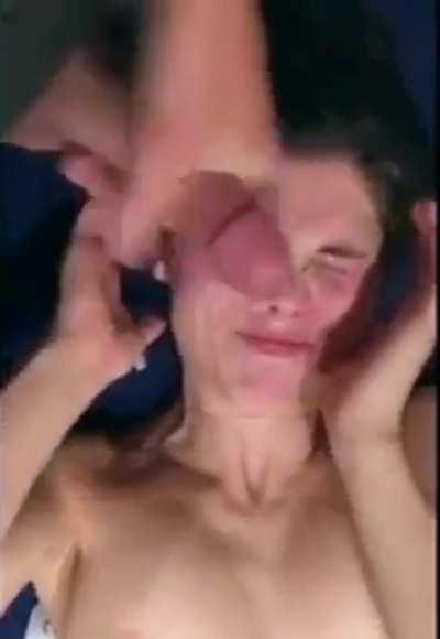 Slut Doesn't Want Facial