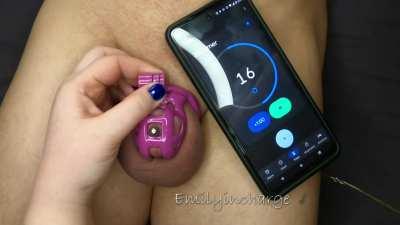 I promised to unlock him one second for everyday he was locked in January 🥰 do you think he enjoyed it? 🤭😂😘