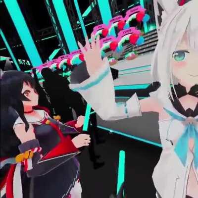 Headpat your friend [by @nononanameme]