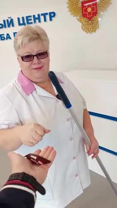 This guy brightening hospital staff's day