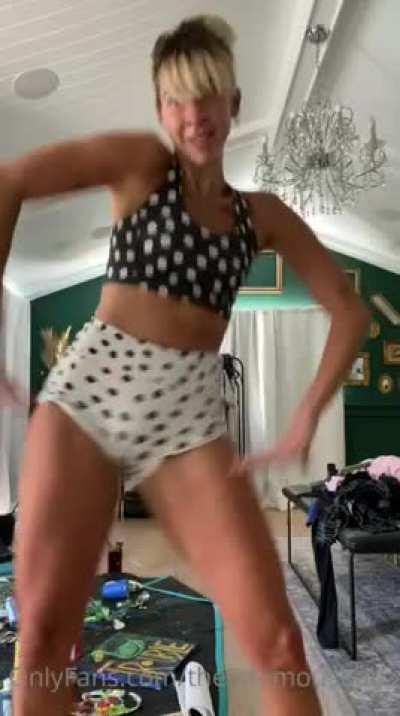 Saw this in another chat some nice 🐱 action