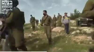 5 Palestinian children (between 8-12) were arrested, some hours ago, by the Israeli army while gathering wild vegetables. They were later sent to the police station of Kiryat Arba.