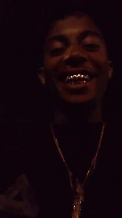 niggas get golds and all of a sudden they can’t stop smiling☠️☠️