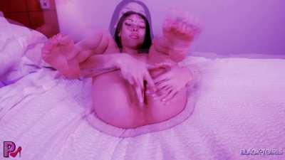 🤤Do you like TRANS, CUM AND FEET? My next video will drive you crazy! 🤯 THE HYPNO DRINK - work in progress