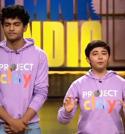 A 19 year old founder impresses sharks..!