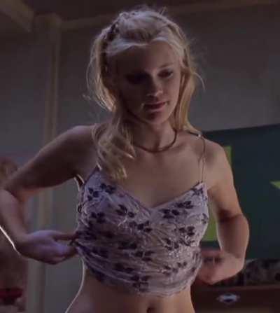 Amy smart in road trip