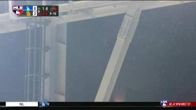 [Highlight] Some sort of liquid is falling from the sky in San Diego.