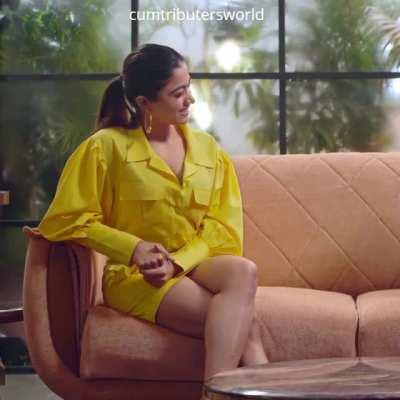 Rashmika Mandanna Thunder thighs show for Rashmika Fappers with sexy audio - Fap challenge
