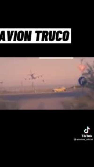 Avión truco😎😎