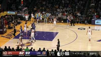 [Highlight] THT weaves his way to the hoop and throws down the nasty slam past Okongwu