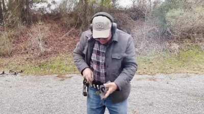 Switching to your pistol isn't always faster than reloading