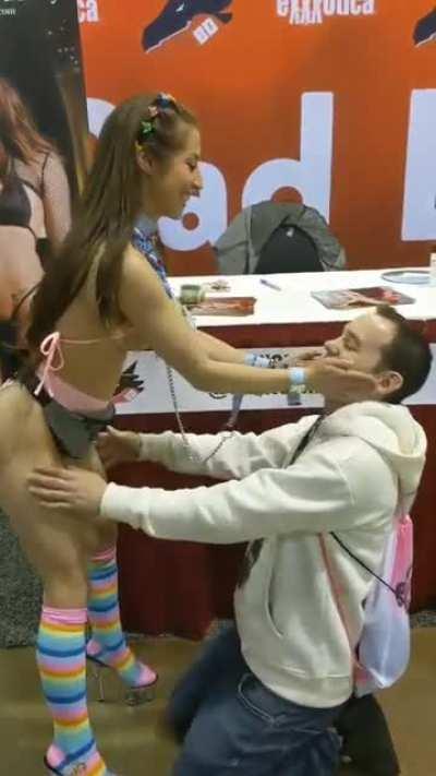 Damn, people at conventions are wildin'