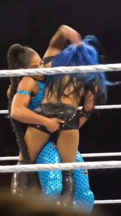 Bianca gets hold of Sasha 🤣