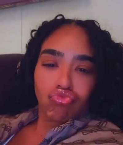 She Got sum nutty dsls