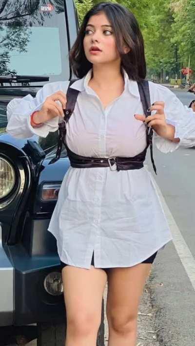 Comment your fantasies on this bitch and upvote upto 100