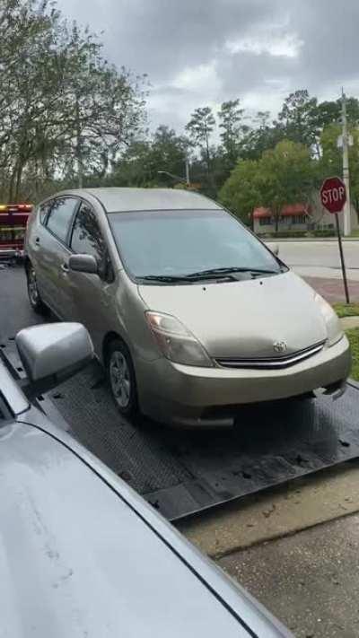 My friend had her car towed. She was filming because the tow truck driver was peacocking about his technique to unload cars.