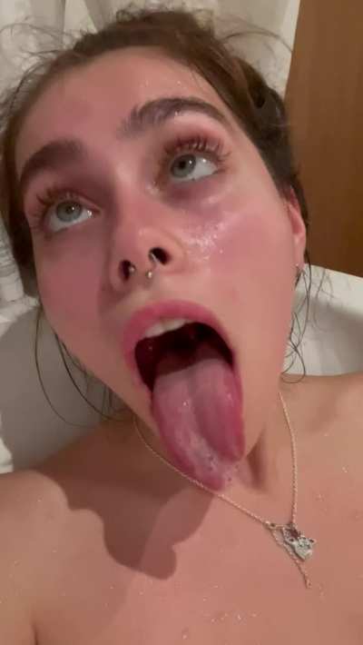 Sloppy little girl at your service 