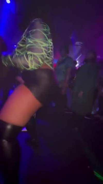 Active 🔥 (@empress_nettieee)