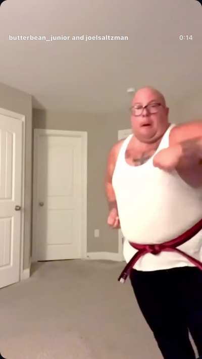 At this point the bell is just there to keep the belly in place