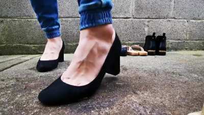 Cricket crush with guts squirt 