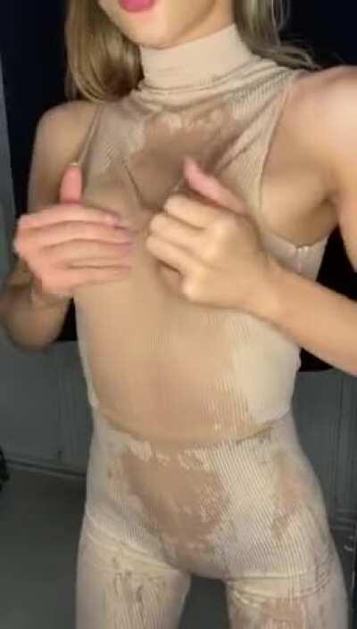 Can i be your drunk room mate?