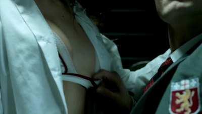 Maria Pedraza - Money Heist S01E01