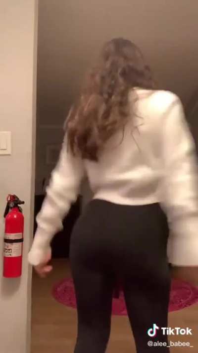Alee_babeyyy - Video #6252