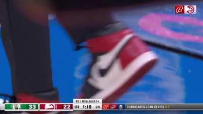 [Highlight] Confetti falling in the first quarter at the Hawks arena