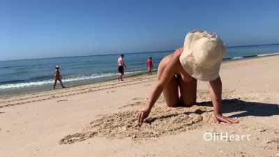 Would love to know what would you do if you walk by me like this!