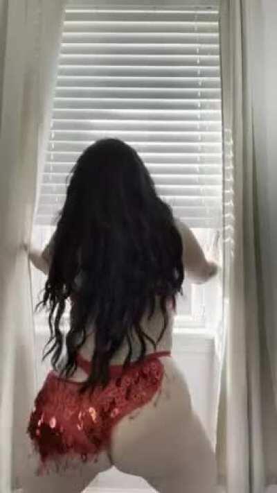 Giving the neighbors a show