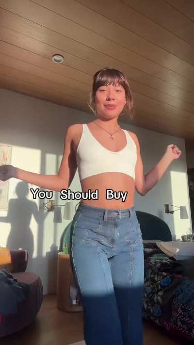 Xochitl Gomez Hot in Jeans