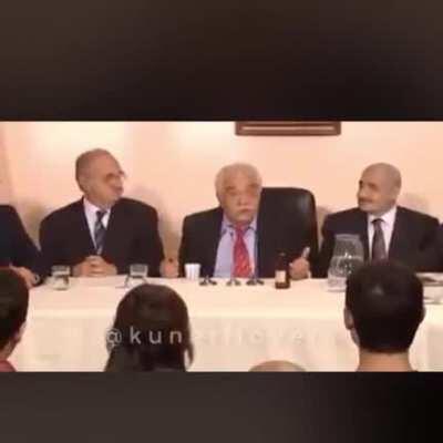 Fahrettin koca çin aşısını tanıtıyor :