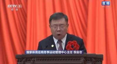 得了金牌，先感谢国家还是感谢家人？不，都不对