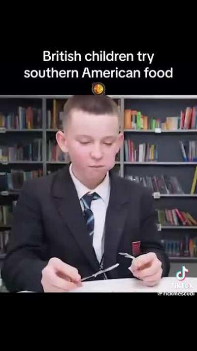 British kids try Southern American food