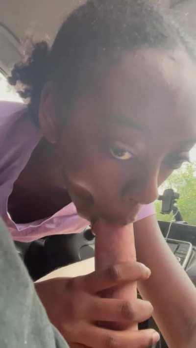 I love thanking the military