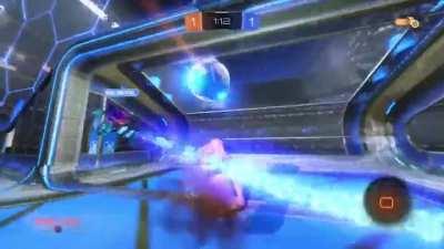 Ball control on point👀