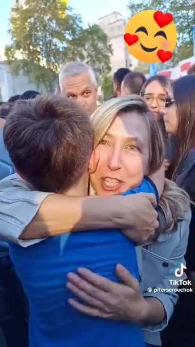 Nene emocionado de conocer a su ídola