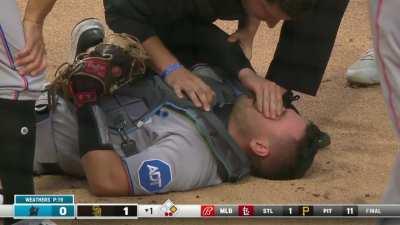 [Highlight] [Highlight] Fernando Tatis Jr. is gunned down at home and Nick Fortes gets hurt on the play.