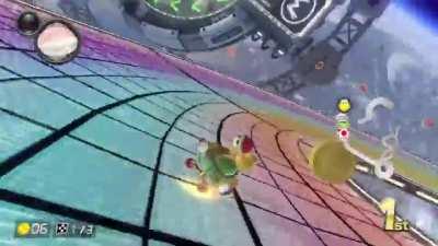 [MK8DX] 200cc Rainbow Road Turn.