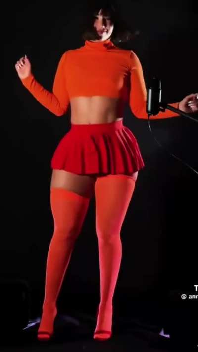 Annabgo Is So Fucking Sexy