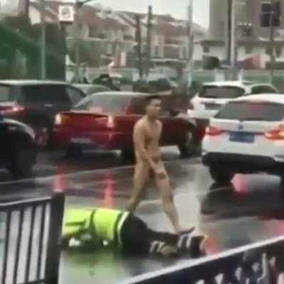 El admin ha llegado al mundo