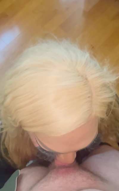 Can I please suck you like this?