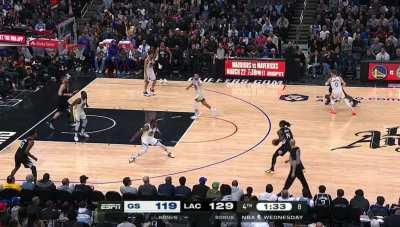 [Highlight] Terance Mann with a great drive-and-kick to Paul George who hits the potential dagger three!