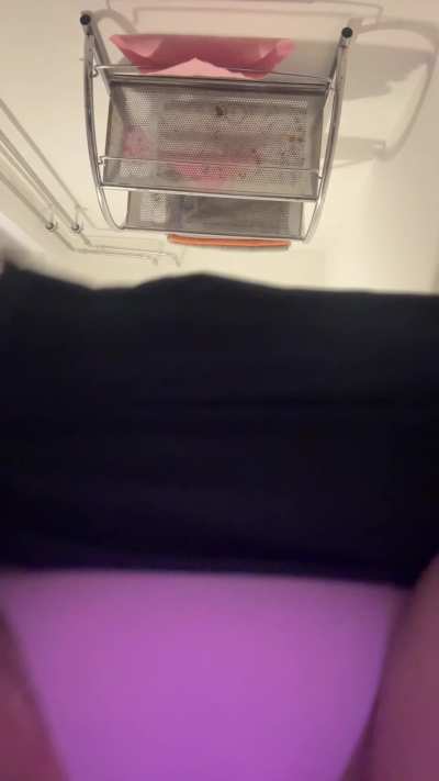 sending private nudes to the first 80 who drop a ❤️ (i actually send)